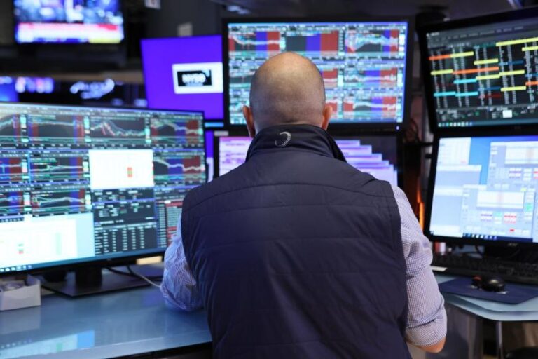 BTC under $88,000 ahead of Fed week and Big Tech earnings