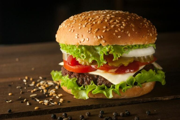 Fast-food chain Steak n Shake to pay hourly workers a bitcoin bonus