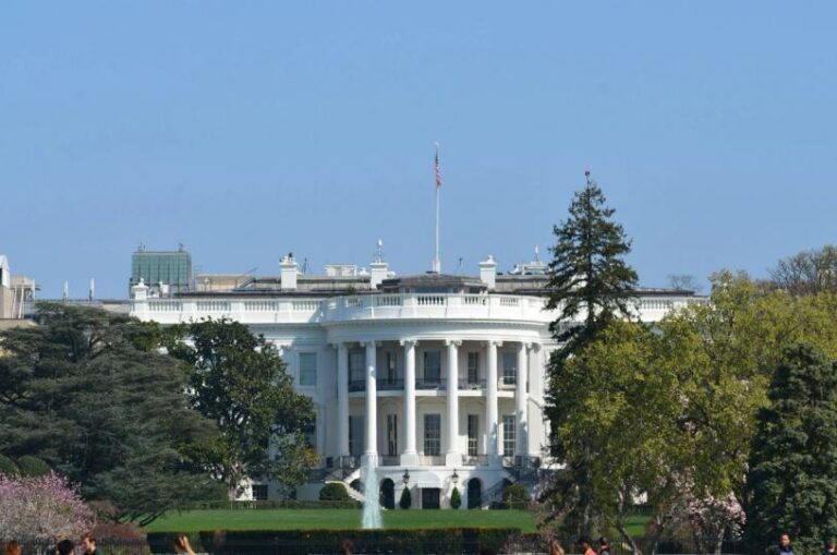 White House to meet with crypto, banking executives to discuss market structure bill, Reuters reports