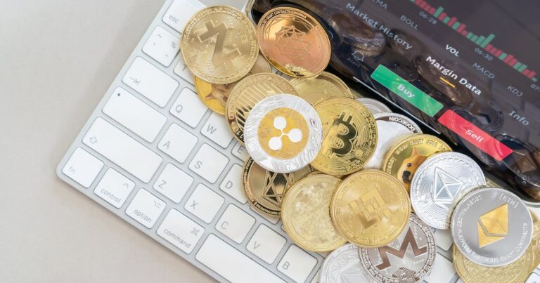 Bitcoin recovers from brutal selloff — but these altcoins stay down – DL News