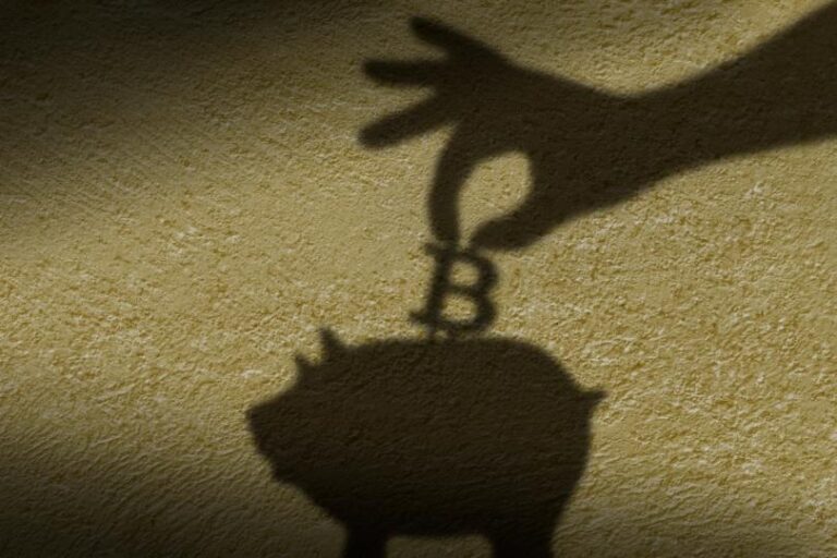 Bitcoin’s brutal crash just became a nightmare for the plan to put crypto in Americans’ retirement