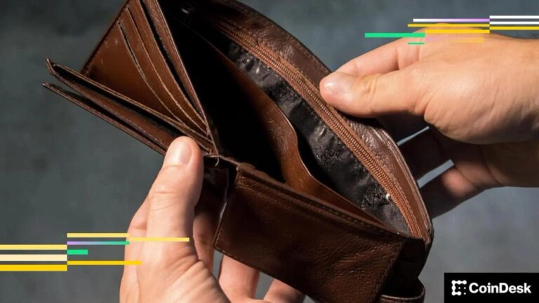 EY warns firms they must own the wallet to keep their customers