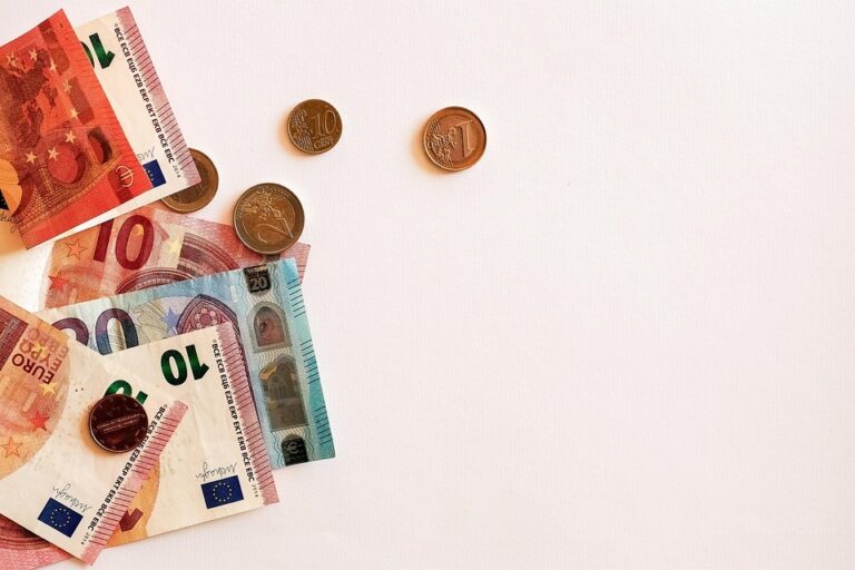 Payfinia and Deluxe Partner to Enable Paze® for ISVs, Embedding Payments Across Issuer and Merchant Ecosystems
