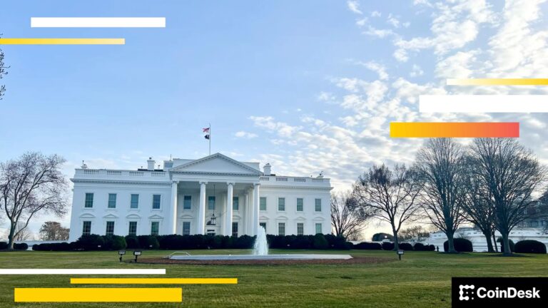White House favors some stablecoin rewards, tells banks it’s time to move