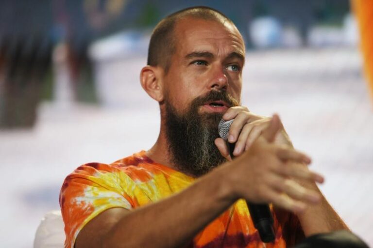 Bitcoin payments go mainstream as Square auto-enables BTC for small businesses