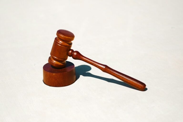 Gemini Faces Investor Lawsuit Over Post-IPO Strategy Pivot