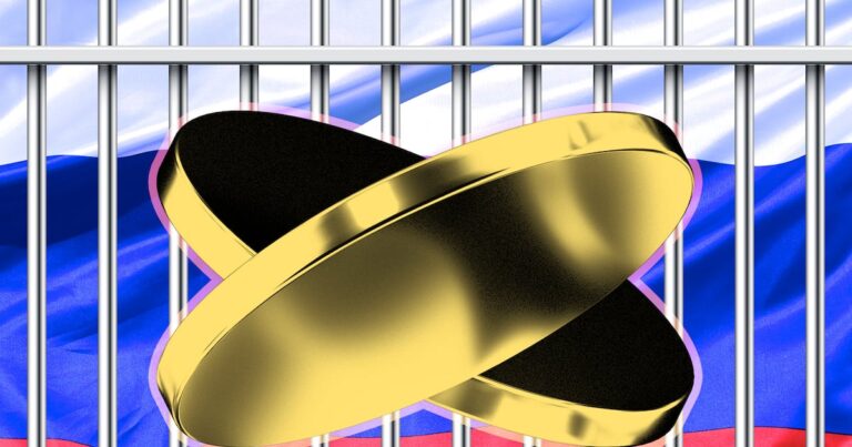 Knife-wielding Russian crypto robbers jailed for 5 years – DL News
