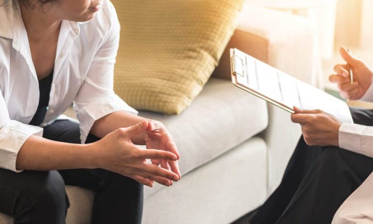 Navigating Midlife: A Guide to Finding the Best Perimenopause Specialist in the UK
