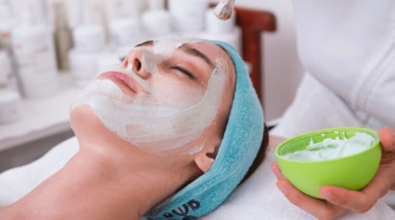 What to Look for in Professional Liability Insurance for Beauty Professionals