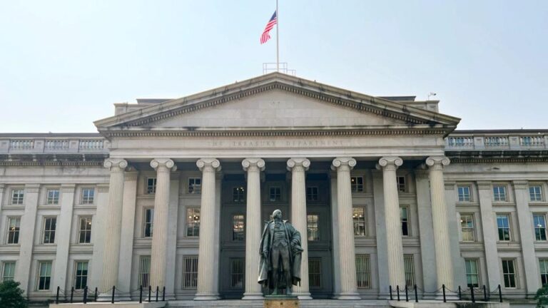 Banks seek to slow down implementation of crypto’s GENIUS Act on stablecoin oversight
