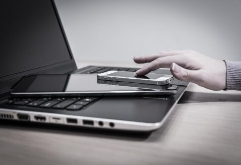 New study reveals deepening financial divide between americans with high and low credit scores