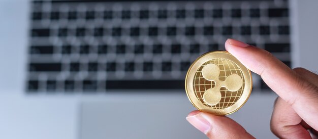 User Activity On XRP Ledger Contracts With Declining Active Wallet Numbers