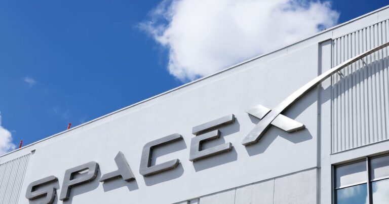Anthropic and SpaceX Agree to Major Compute Capacity Deal