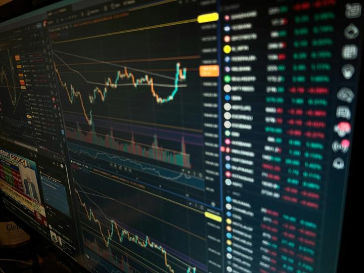 Major tokens under pressure as U.S. attacks Iran