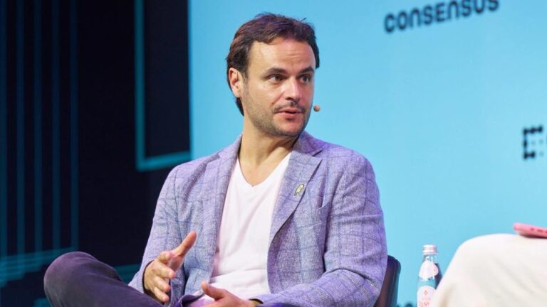Robinhood (HOOD) rolls out public blockchain as it expands deeper into crypto