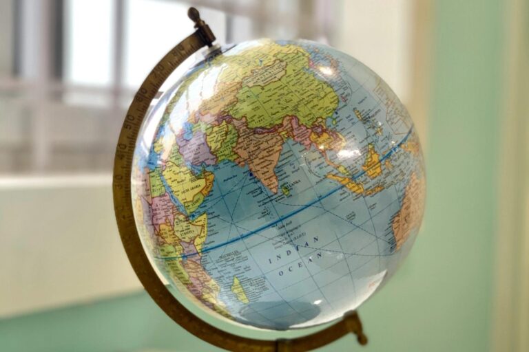 Stablecoin-powered neobank Fasset raises $51 million to expand across emerging markets