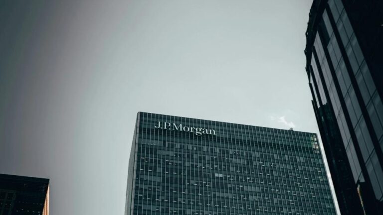 Stablecoins still dominate despite yield advantage of tokenized funds: JPMorgan