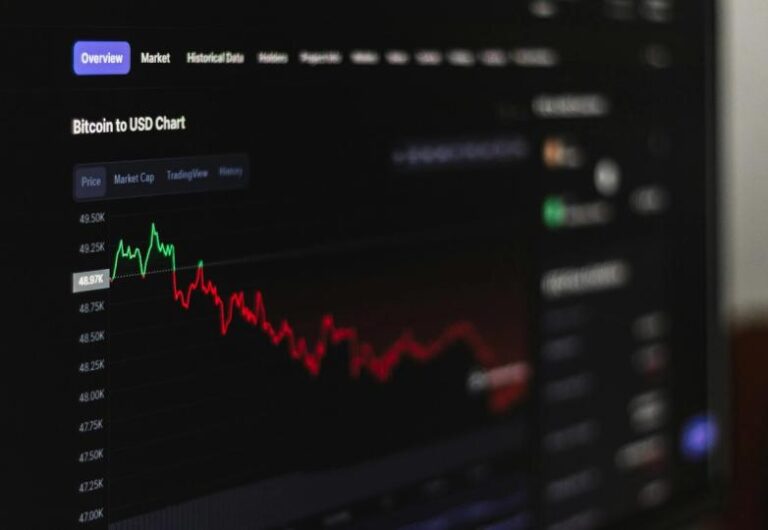 A massive $1.26 billion sale of BlackRock’s IBIT was likely a rapid exit by a large investor, NYDIG says