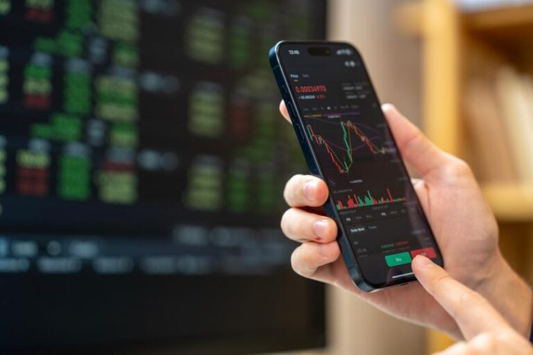 Crypto funds suffer second-largest outflows of 2026 while XRP and HYPE attract inflows