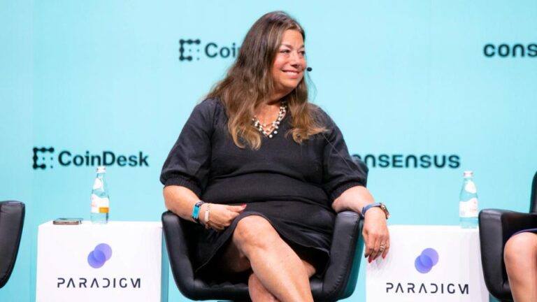 Franklin Templeton is teaming up with MoonPay to let big investors swap stablecoins for yields 24/7