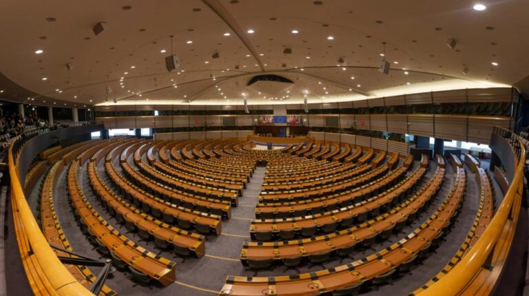 The EU Parliament approves digital euro framework to counter U.S.’s payment monopoly