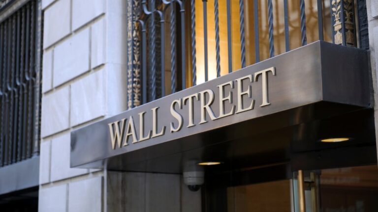 Crypto Exchanges Cross New Wall Street Line With First US Stock Options Offering