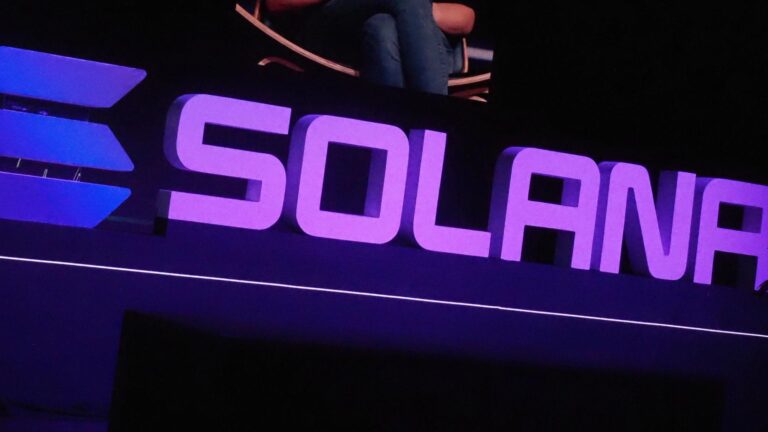 Solana’s faster disinflation plan leads vote as $800K burn proposal trails