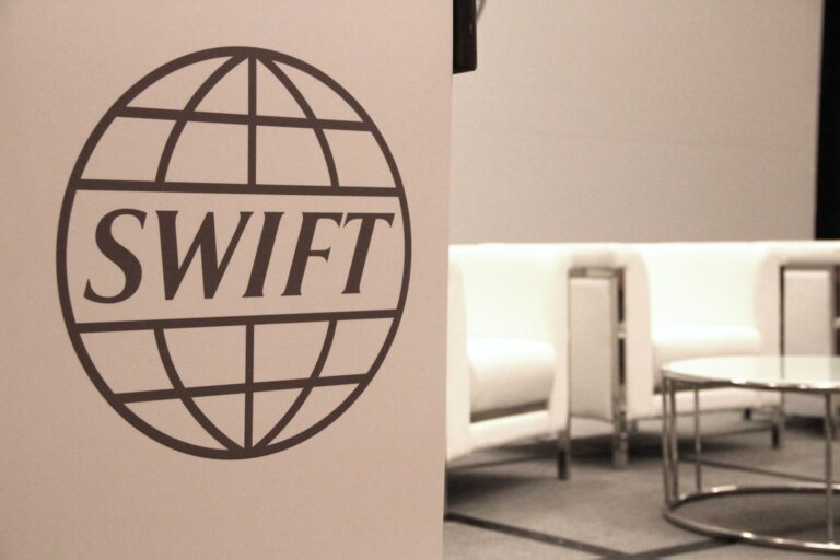 Swift’s $1.5 quadrillion network faces a blockchain test